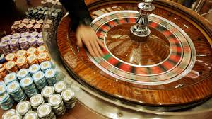 Online Gaming vs. Real Casinos in the Philippines (필리핀 카지노)
